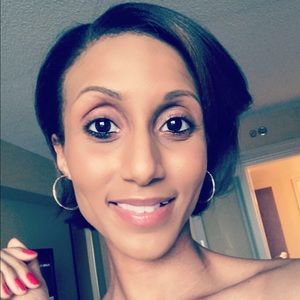 Meet your Posher, Nadine